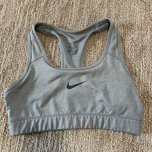 Nike Women’s Swoosh Light Support Non-Padded Sports Bra